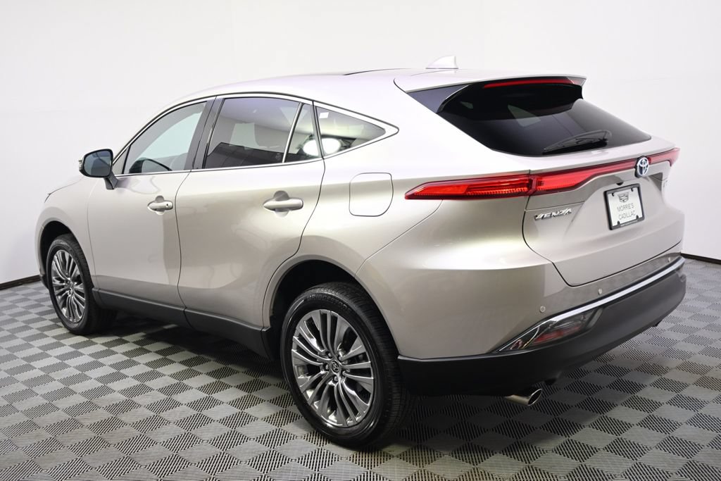 Used 2024 Toyota Venza Limited AWD/4WD image 3