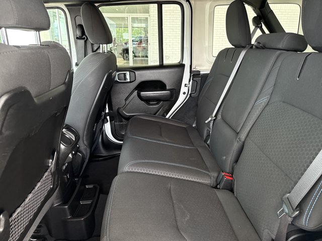 Used 2024 Jeep Wrangler Unlimited Rubicon 4xe AWD/4WD image 6