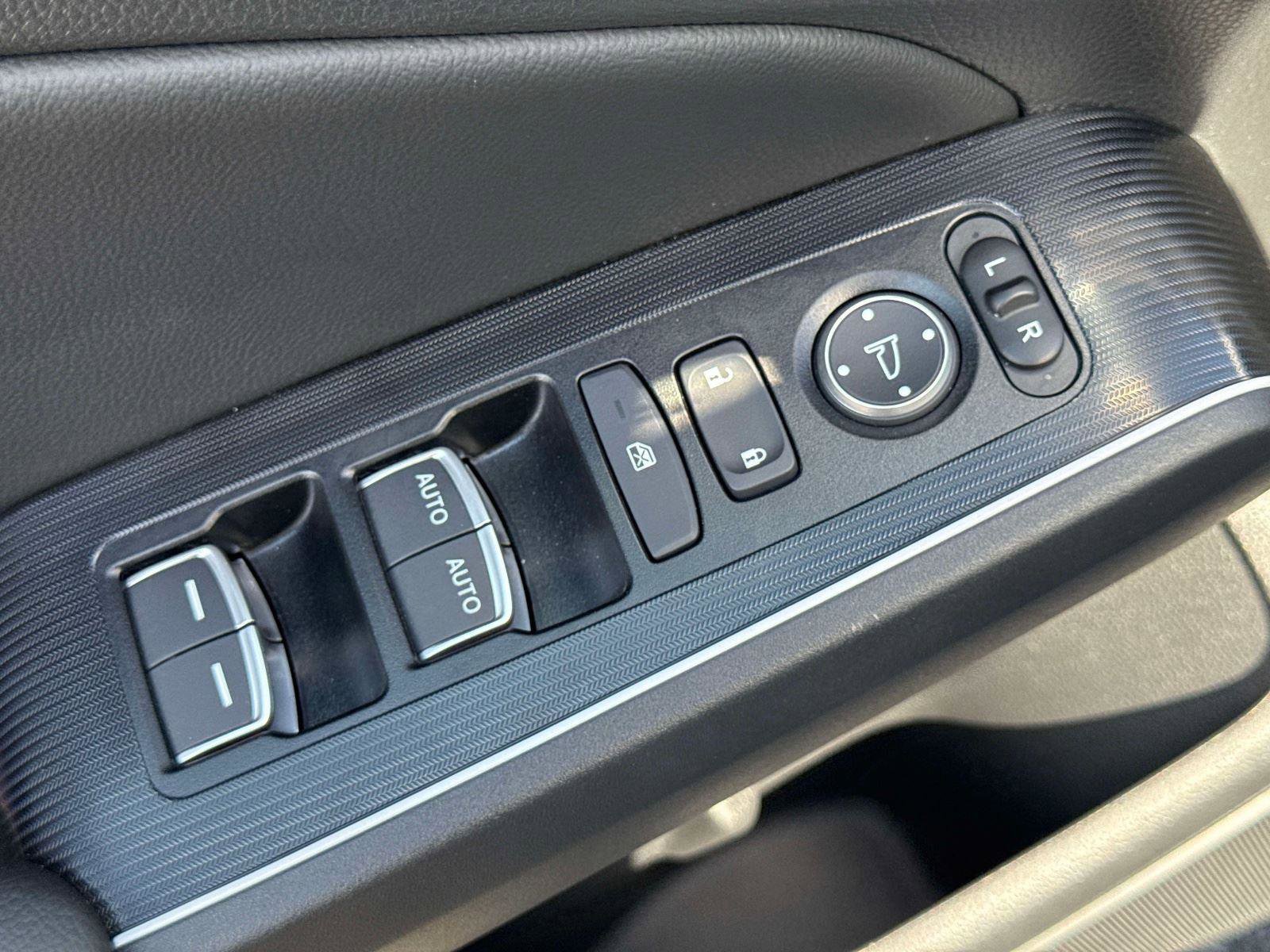 Certified 2025 Honda Civic Sport Touring image 17