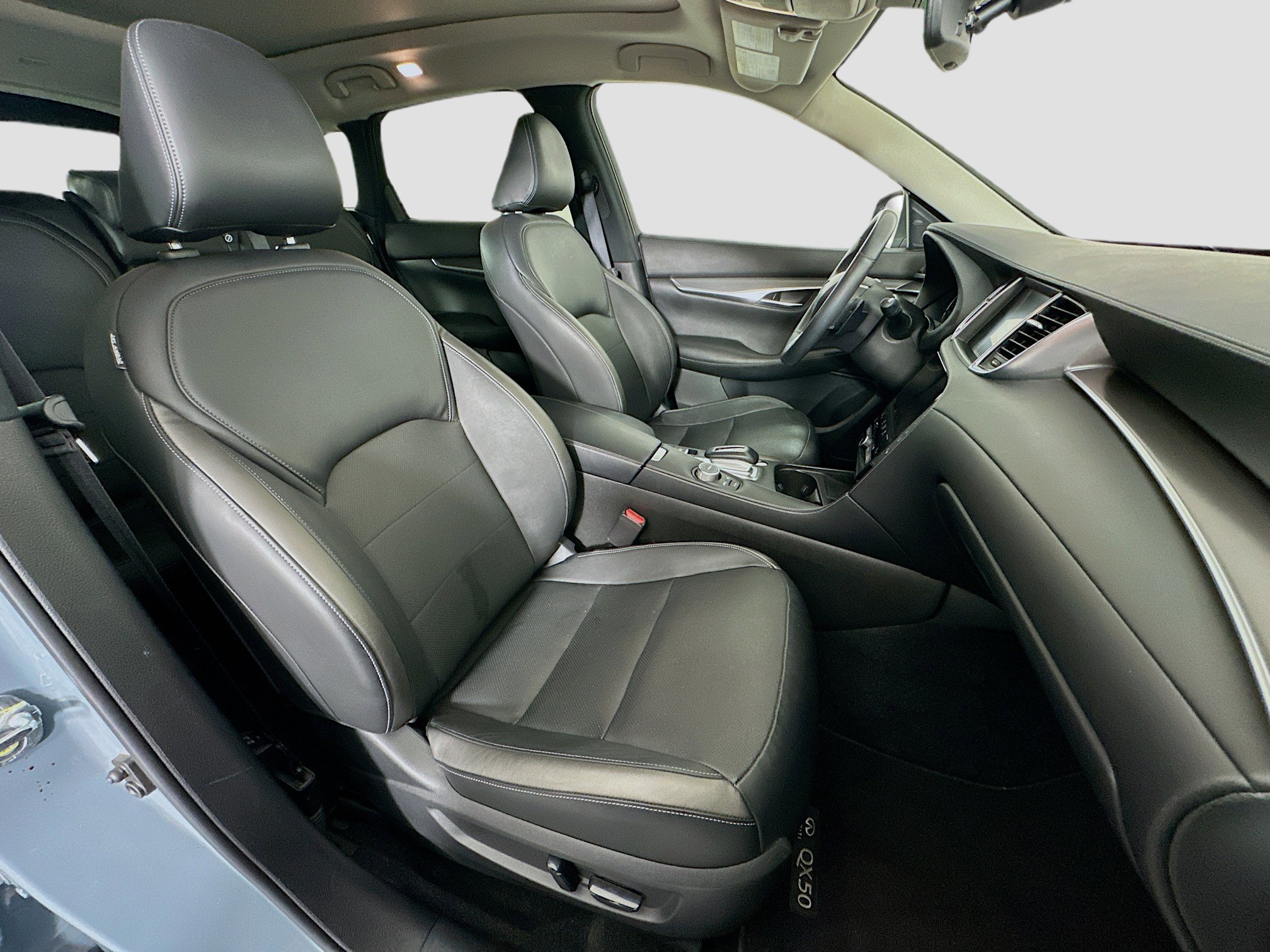 Used 2023 INFINITI QX50 Luxe AWD/4WD image 31