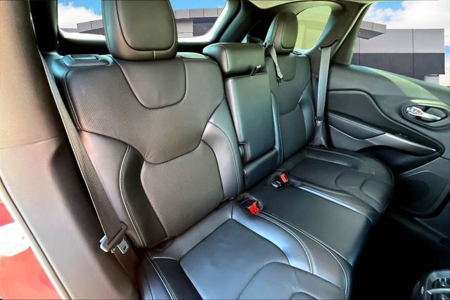 Used 2020 Jeep Cherokee Latitude Lux w/ Quick Order Package 2YH Lux image 28