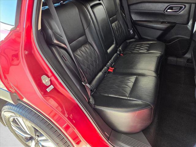 Used 2023 Nissan Rogue Platinum w/ Platinum Premium Package image 19