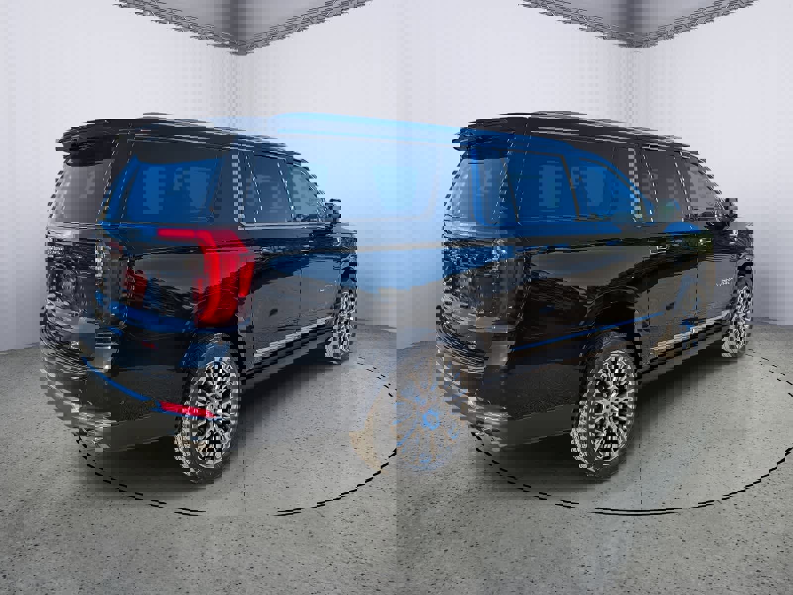 Certified 2025 GMC Yukon XL Denali w/ Sun & Power Step Package image 3