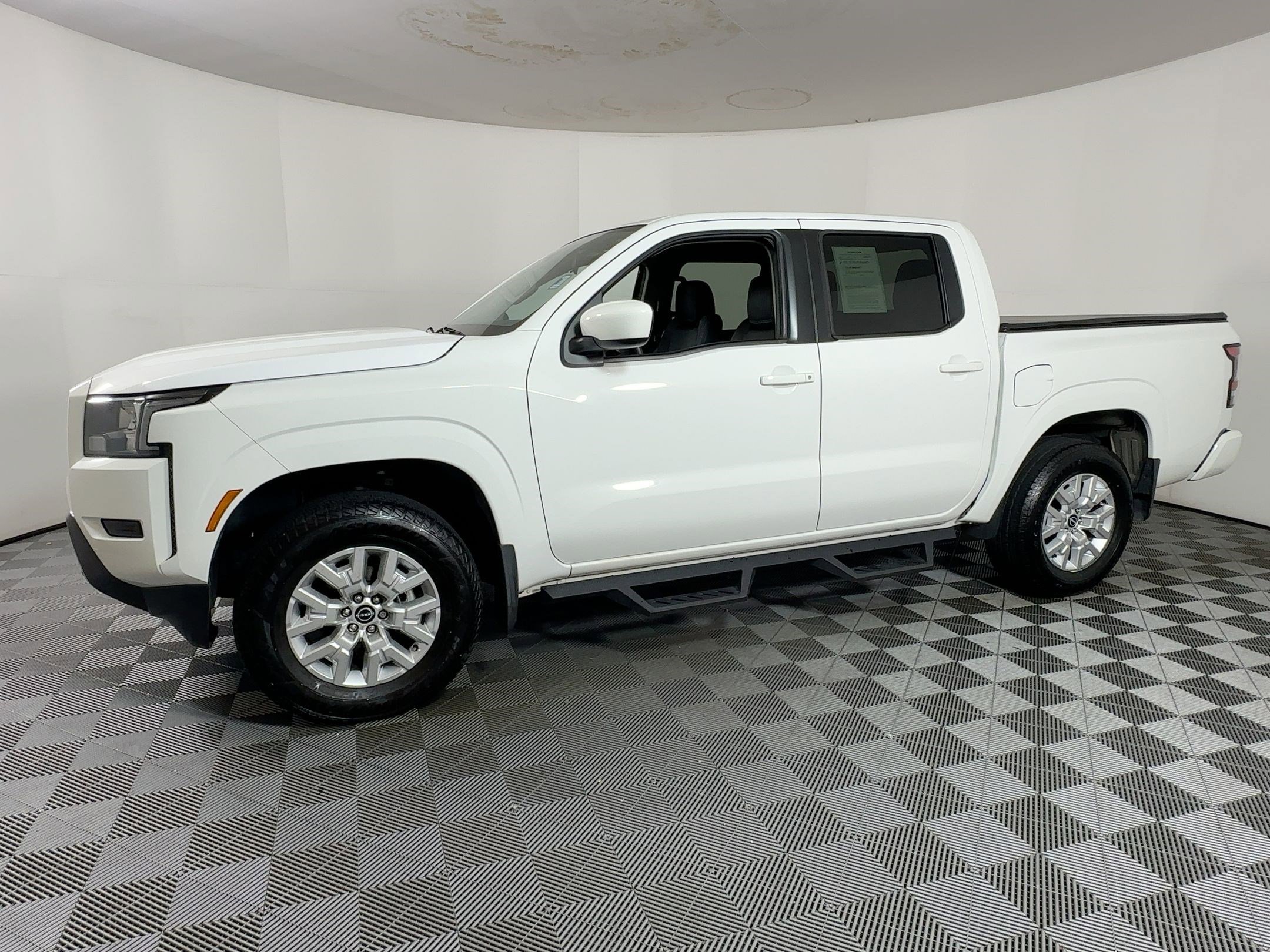 Used 2023 Nissan Frontier SV w/ Technology Package image 20