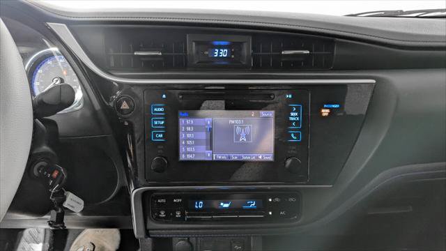 Used 2018 Toyota Corolla SE FWD image 28