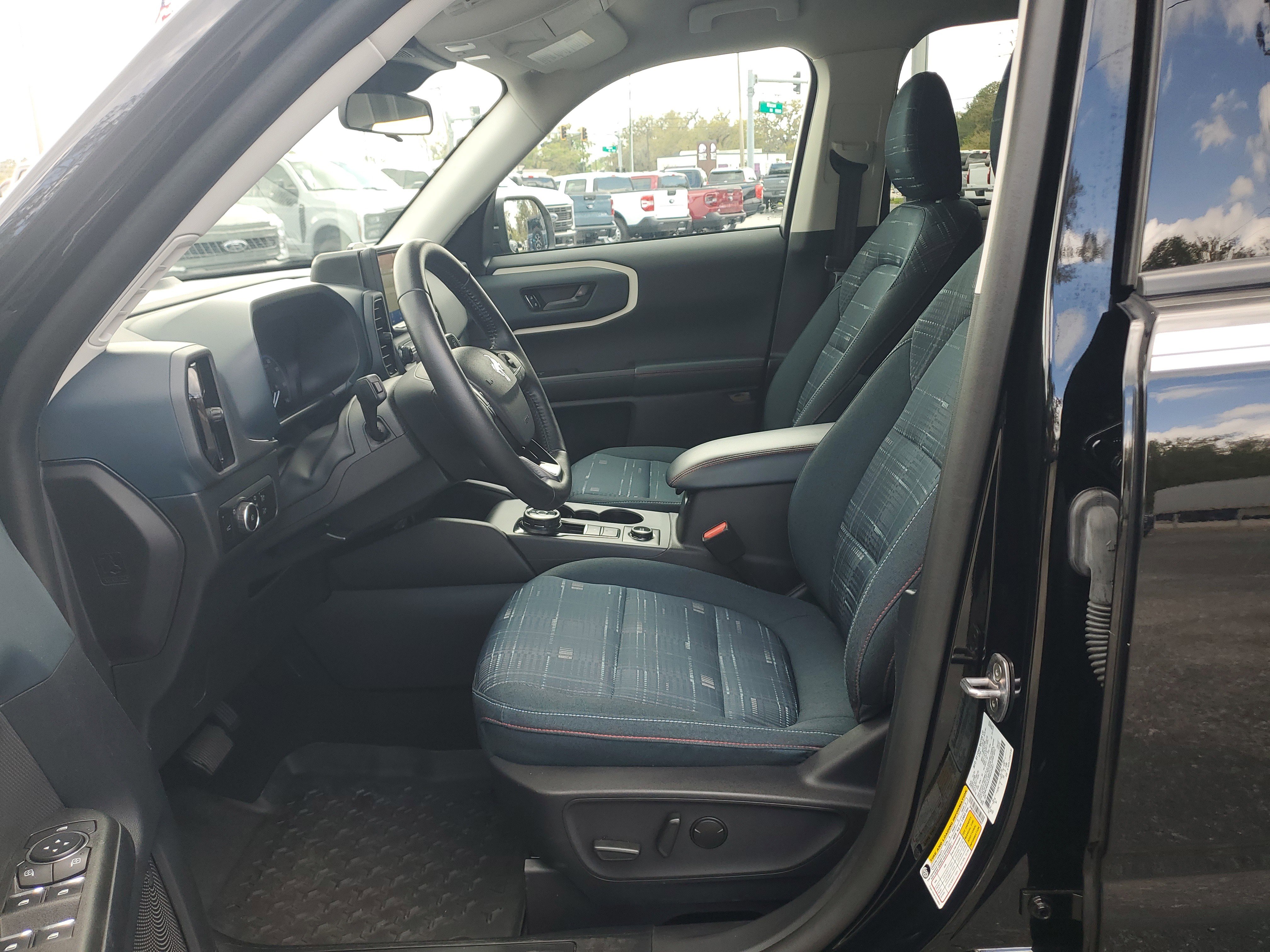 Used 2023 Ford Bronco Sport Heritage w/ Heritage Convenience Package image 18