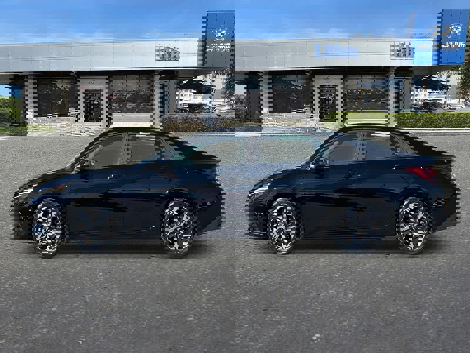 Certified 2023 Hyundai Elantra SEL w/ Convenience Package image 6