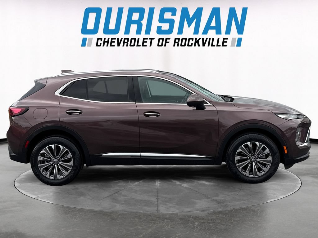 Used 2024 Buick Envision Preferred AWD/4WD image 7