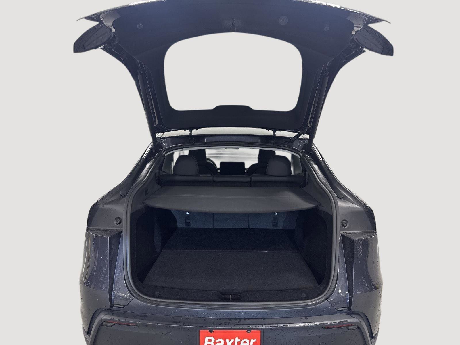 Used 2026 Tesla Model Y AWD image 5