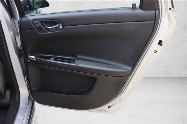 Used 2014 Chevrolet Impala Limited LS FWD image 24