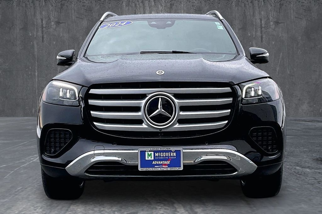Used 2024 Mercedes-Benz GLS 450 4MATIC image 2