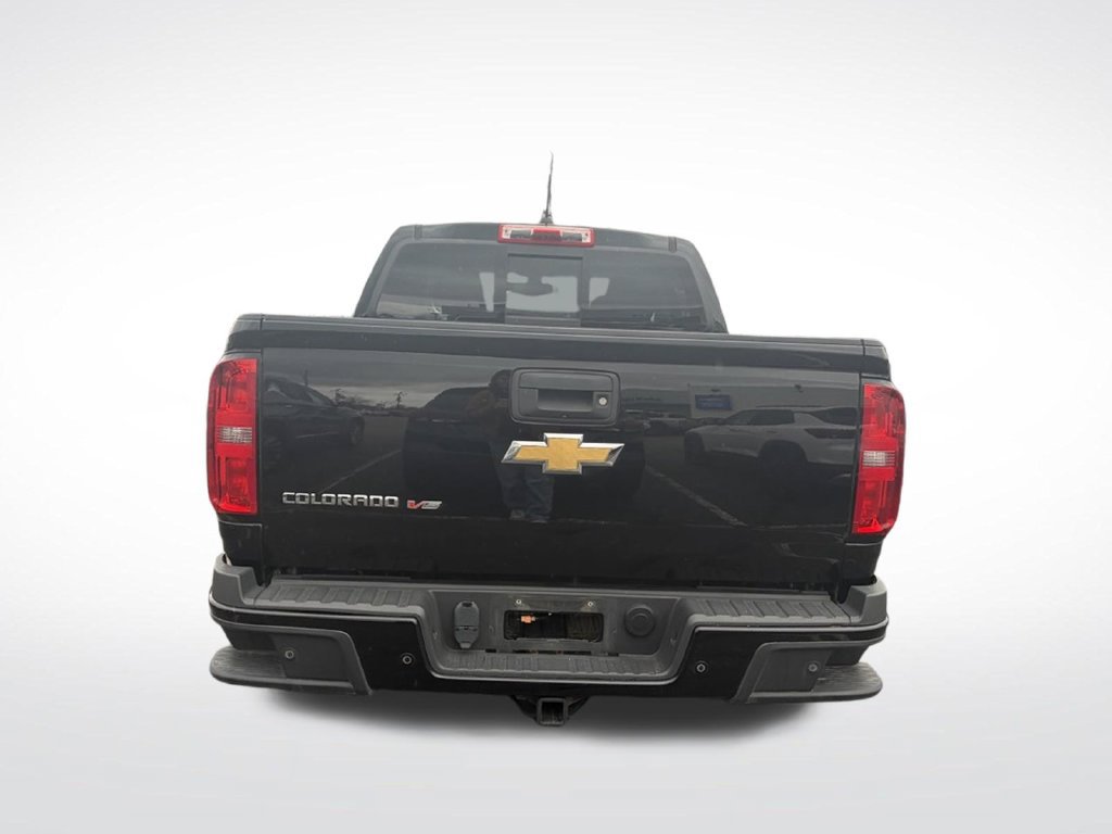 Used 2019 Chevrolet Colorado Z71 AWD/4WD image 3