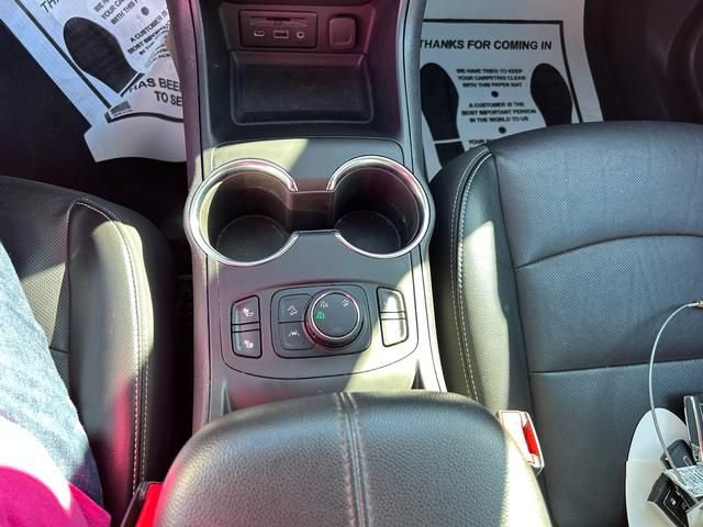 Used 2024 GMC Terrain SLT AWD/4WD image 20