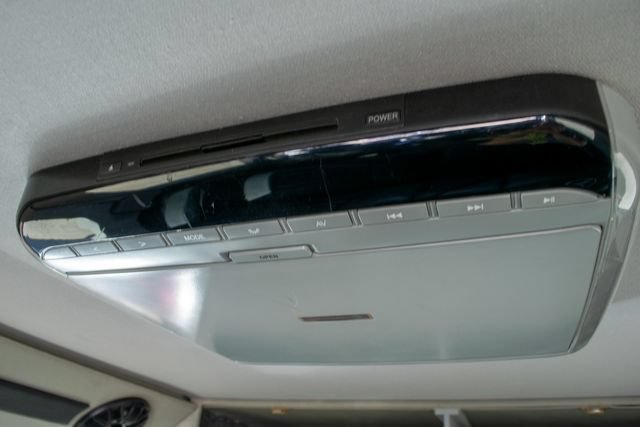 Used 2010 Mercedes-Benz Sprinter 2500 image 27