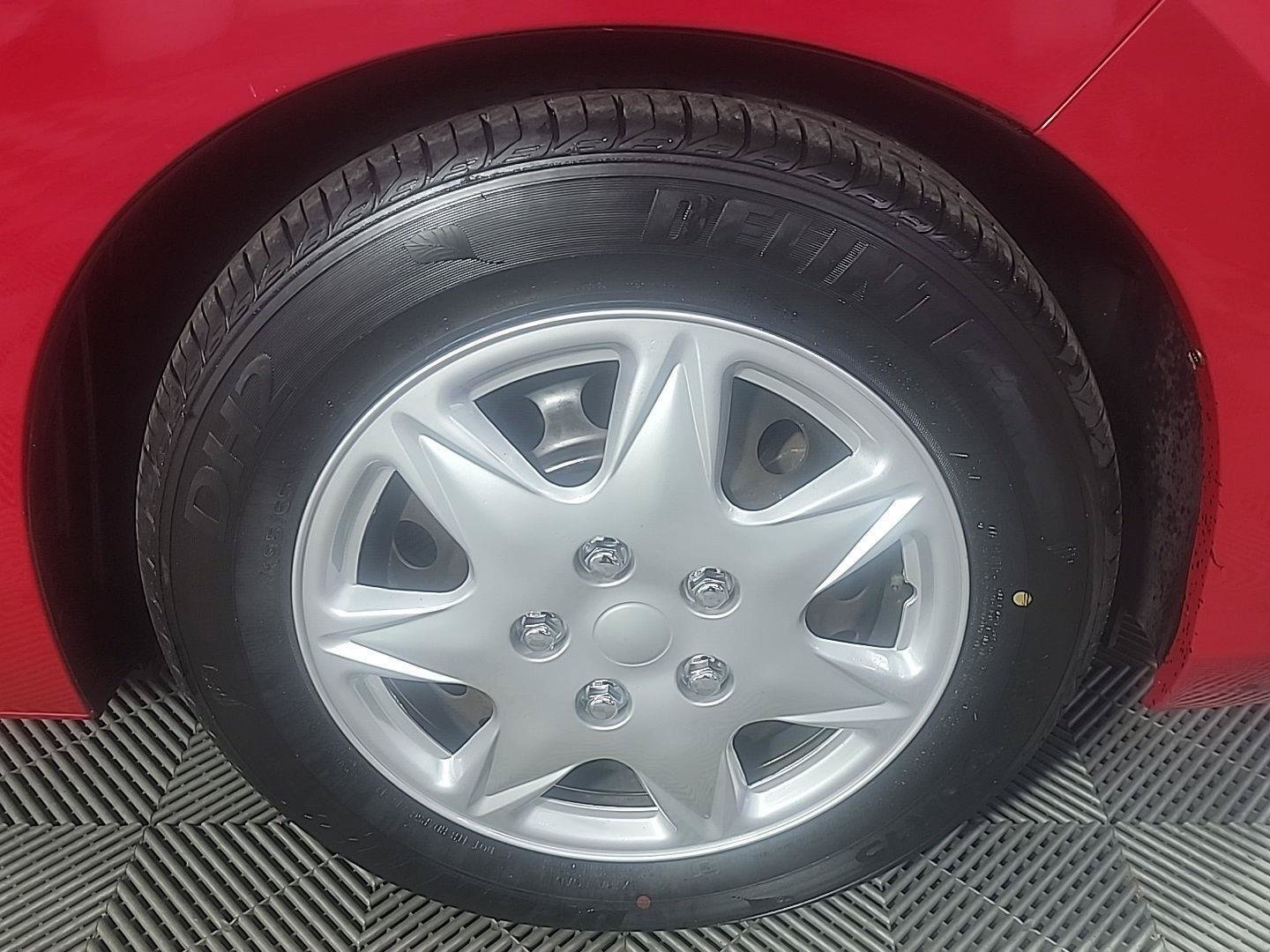 Certified 2018 Honda Fit LX image 3