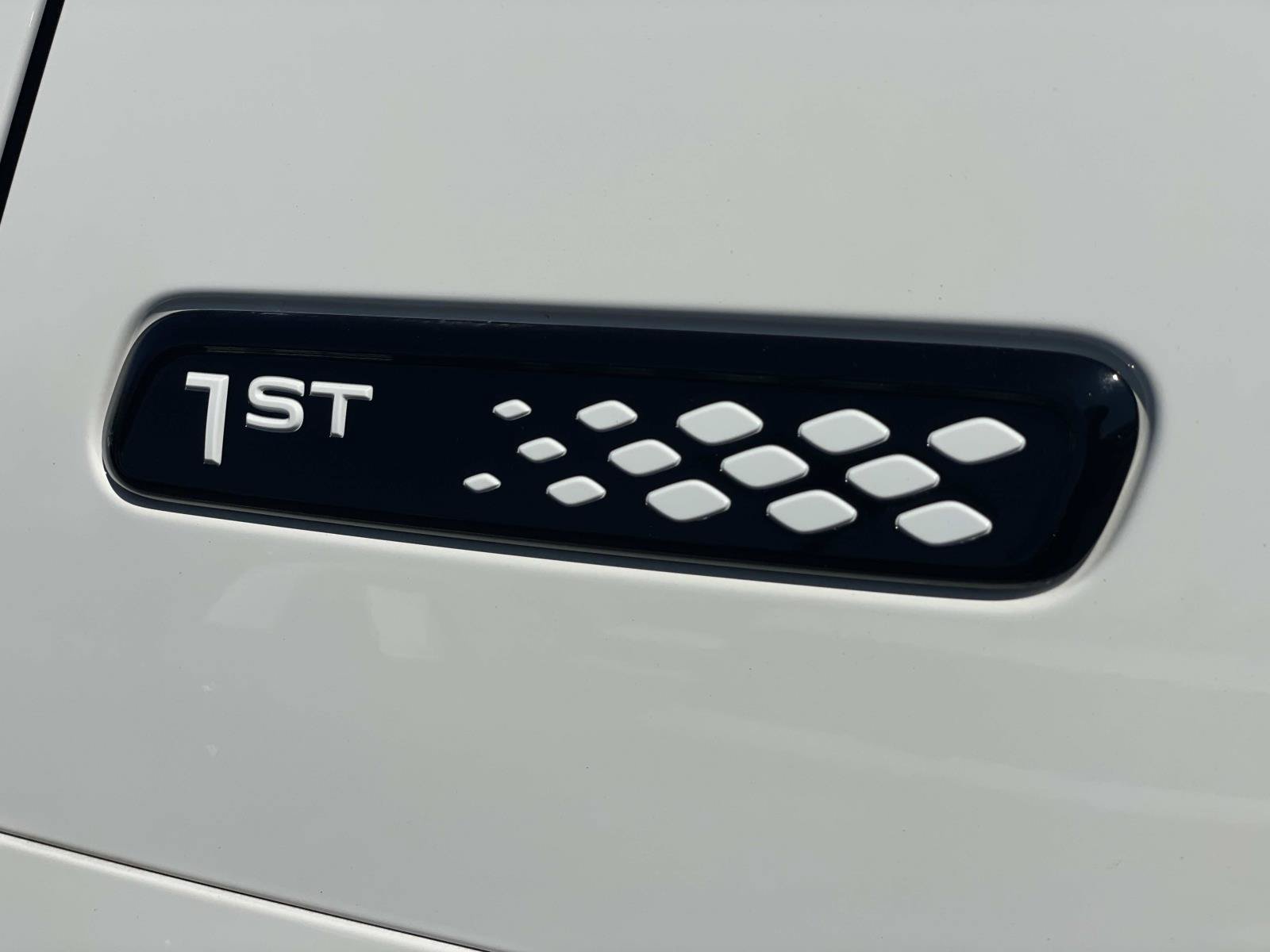 Certified 2025 Volkswagen ID. Buzz 1st Edition AWD/4WD image 7