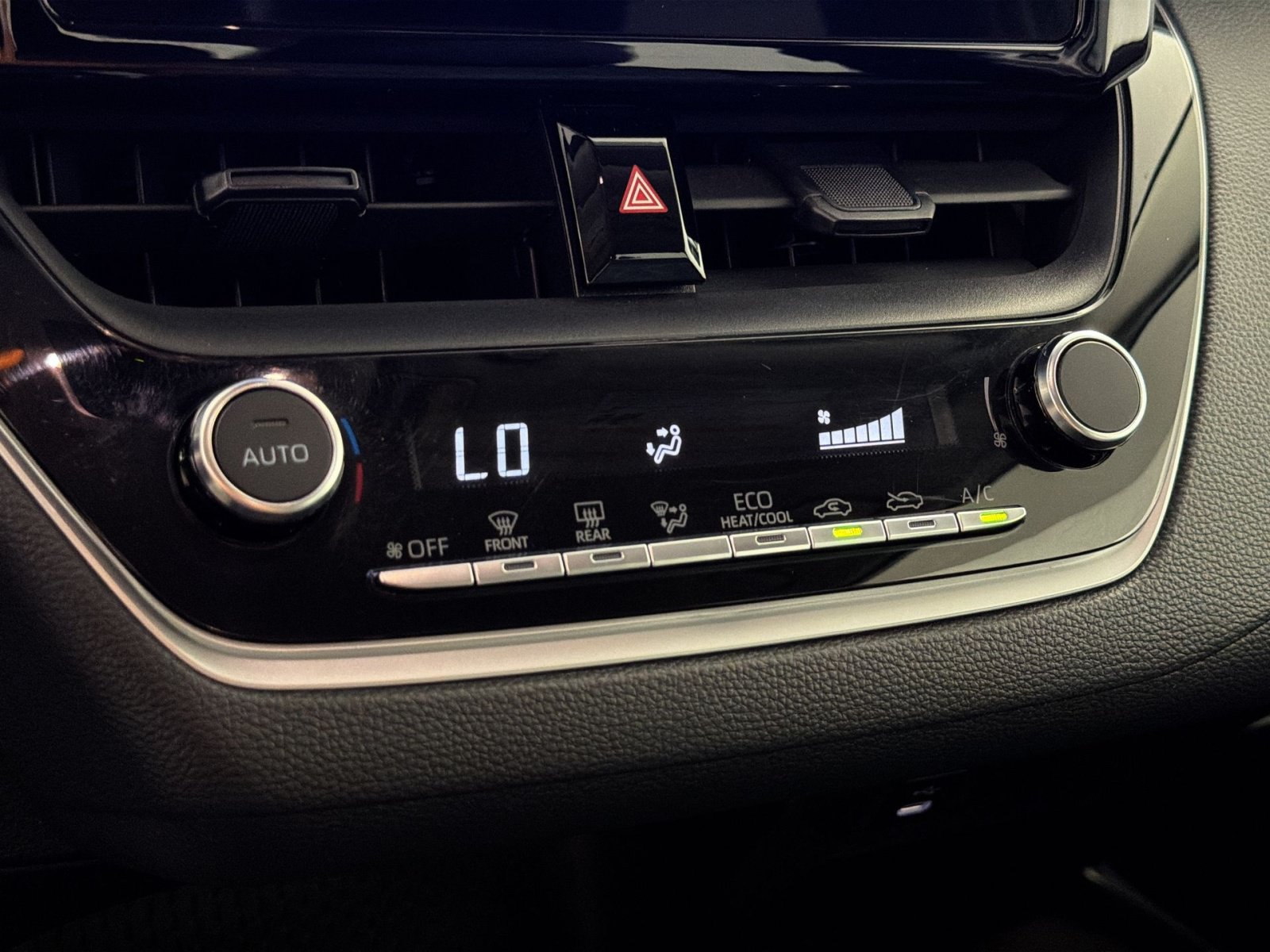 Used 2023 Toyota Corolla LE FWD image 21