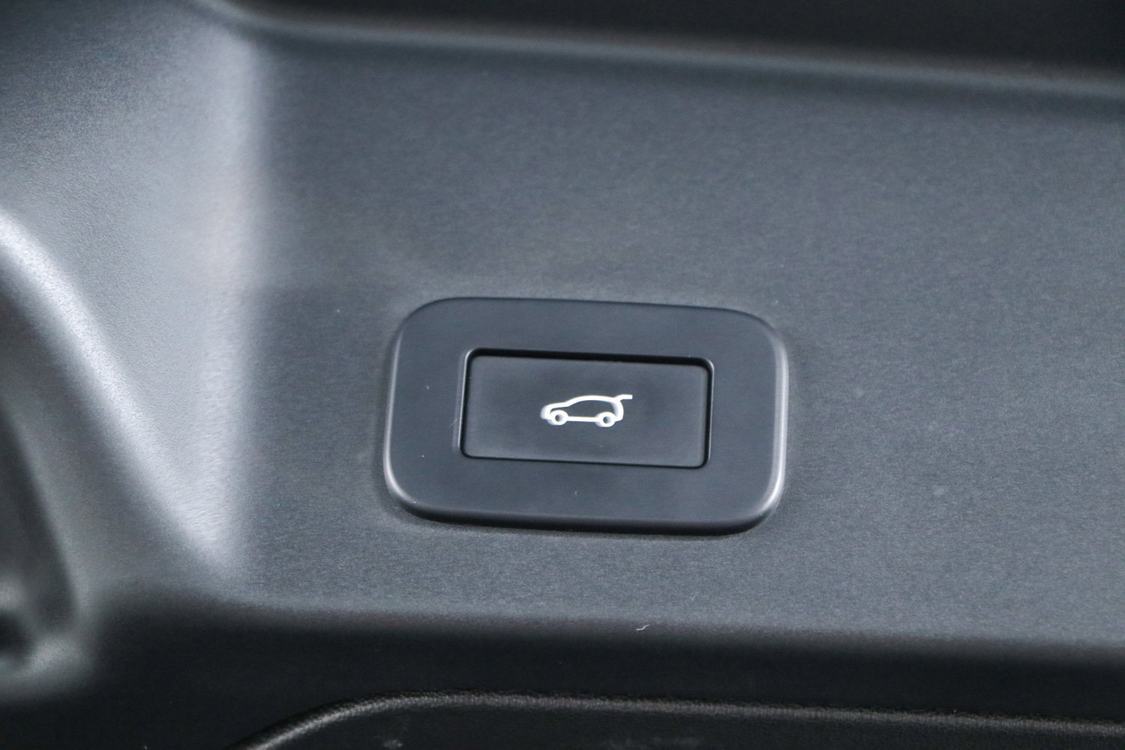 Used 2023 Land Rover Range Rover Evoque S image 32