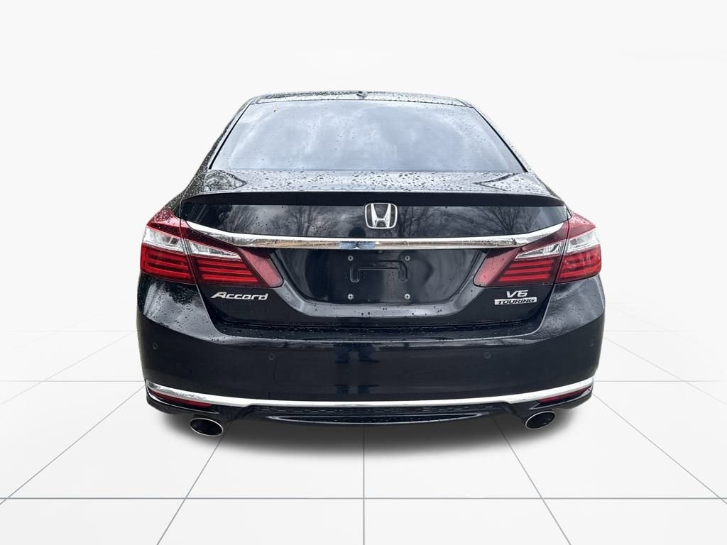 Used 2016 Honda Accord Touring image 7