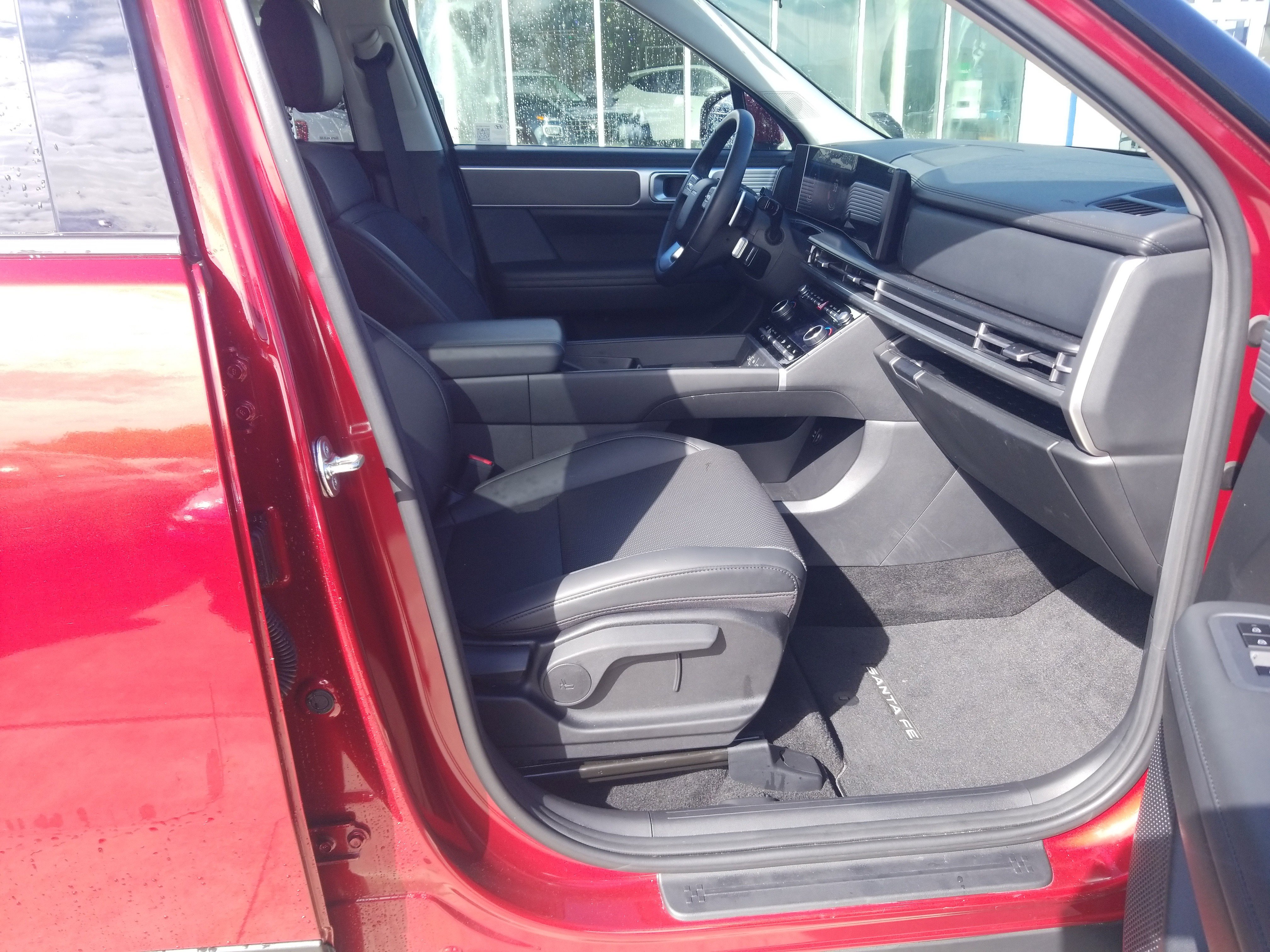 Certified 2025 Hyundai Santa Fe SEL image 17