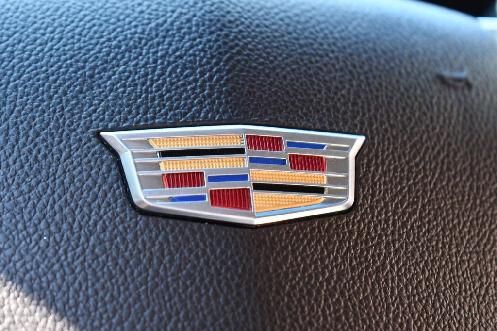 Used 2016 Cadillac Escalade Premium image 18