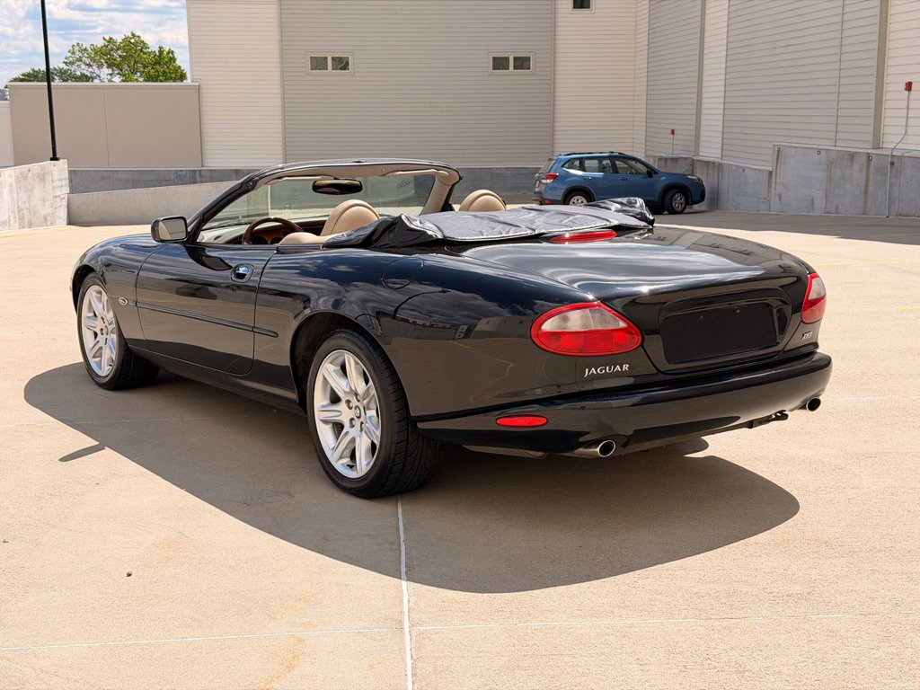 Used 2000 Jaguar XK8 Convertible RWD image 5