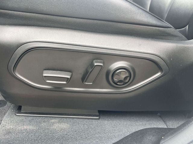Used 2023 Jeep Grand Cherokee L Limited AWD/4WD image 21