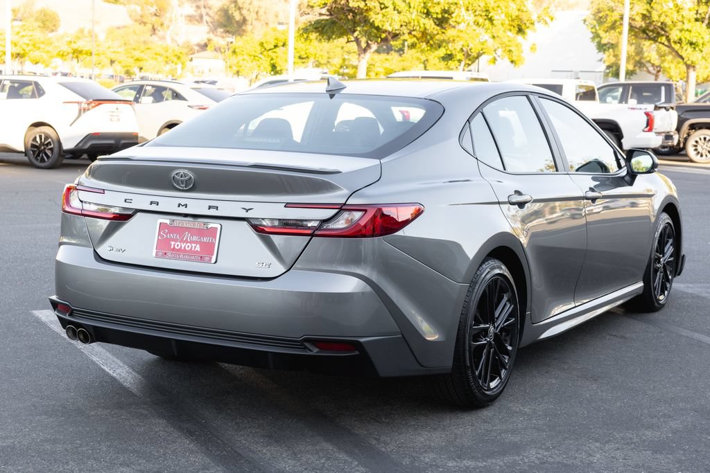 Used 2026 Toyota Camry SE w/ Convenience Package FWD image 5