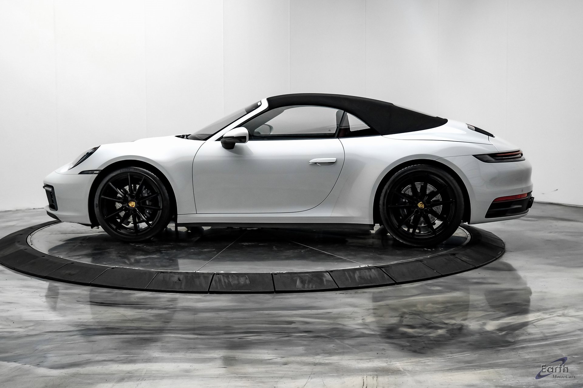 Used 2021 Porsche 911 Carrera 4 image 6