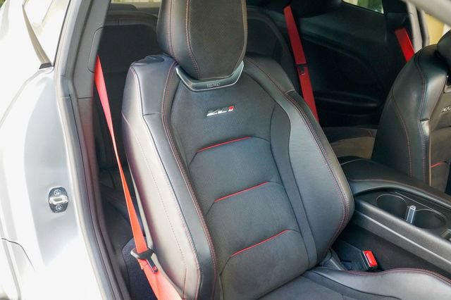 Used 2019 Chevrolet Camaro ZL1 image 72