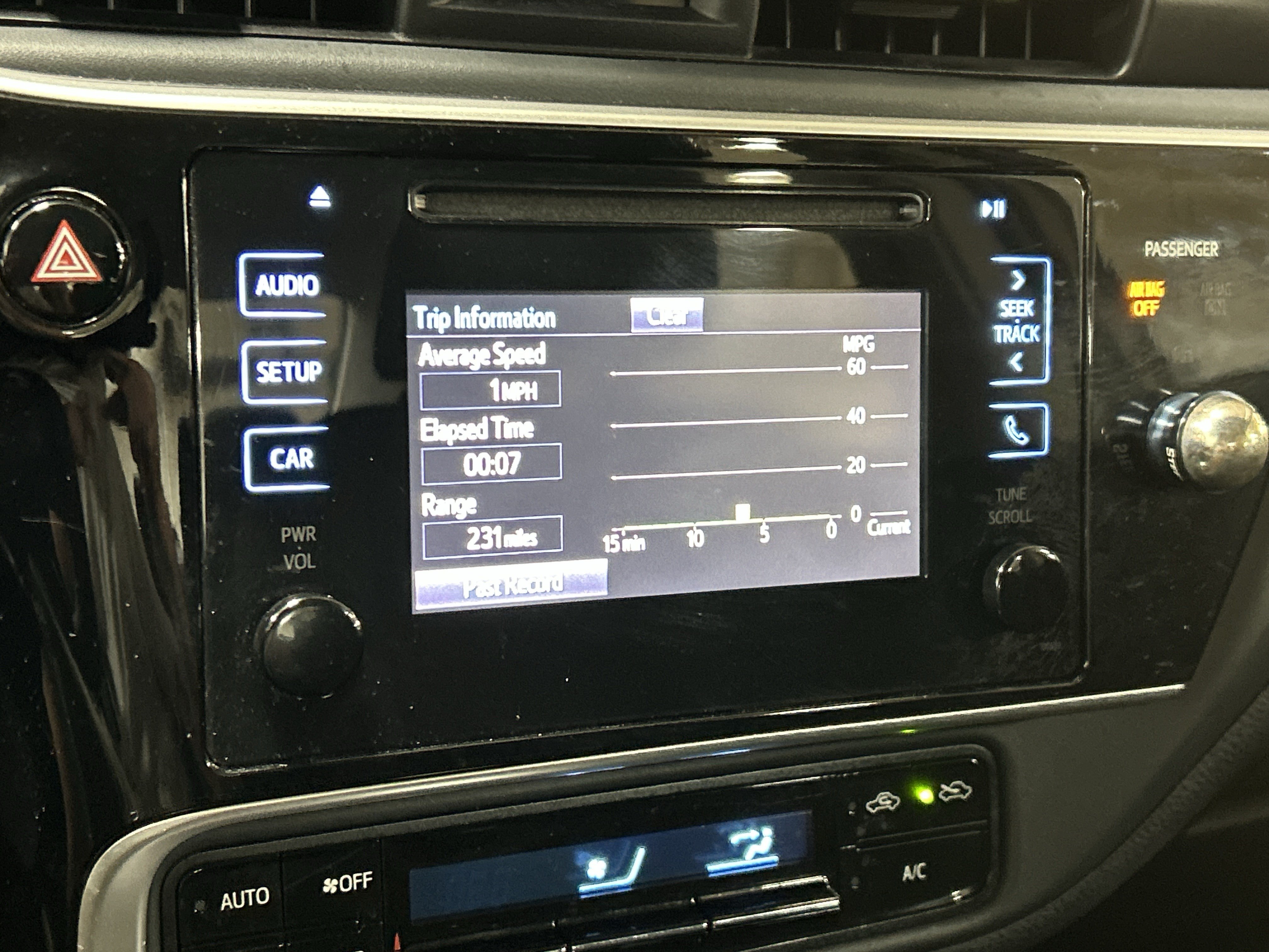 Used 2017 Toyota Corolla LE FWD image 23