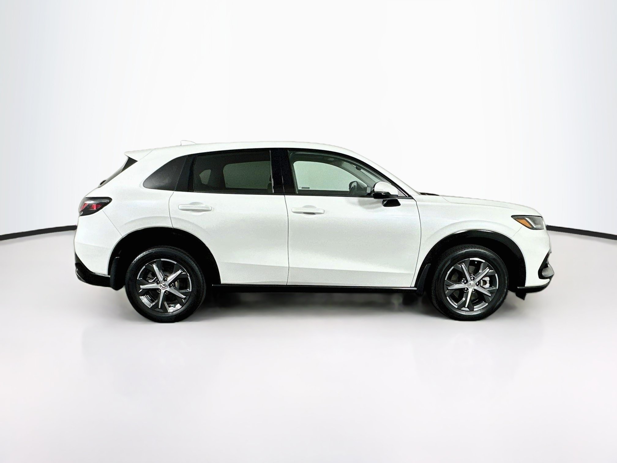 Used 2024 Honda HR-V EX-L image 10