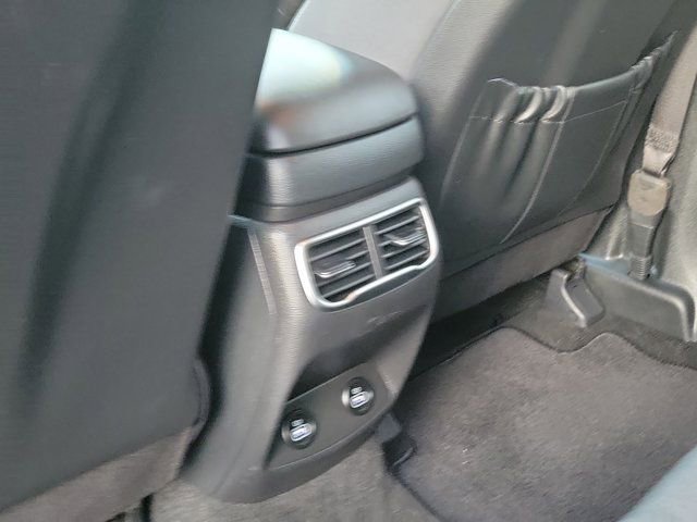 Used 2023 Hyundai Santa Fe SEL image 16