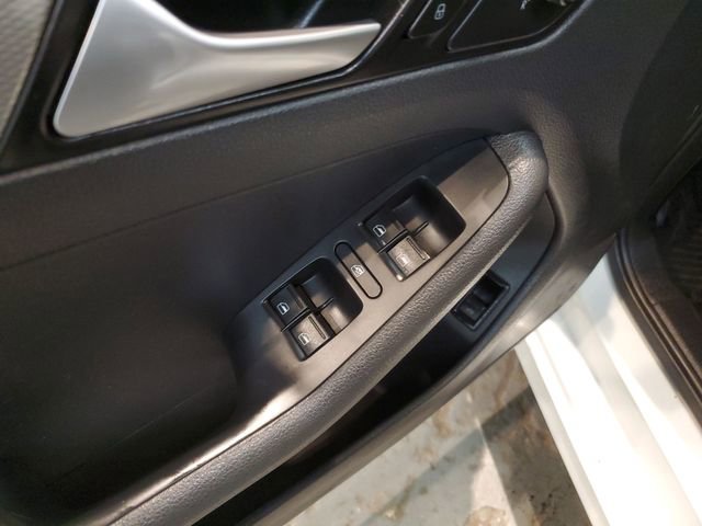Used 2017 Volkswagen Jetta S image 13