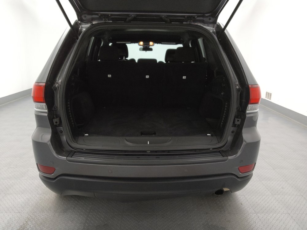 Used 2021 Jeep Grand Cherokee Laredo RWD image 29