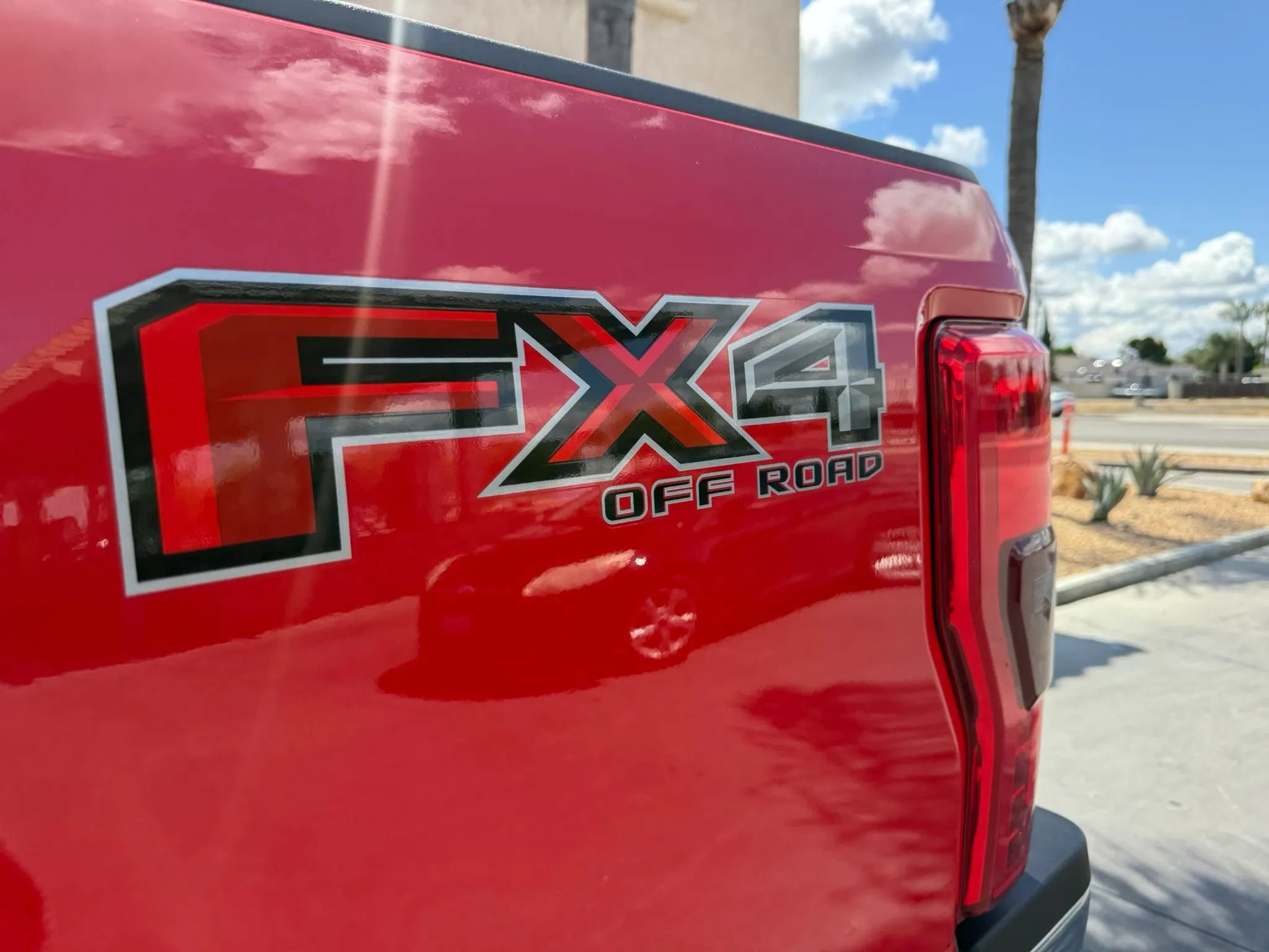 Used 2017 Ford F250 Lariat w/ Chrome Package AWD/4WD image 9