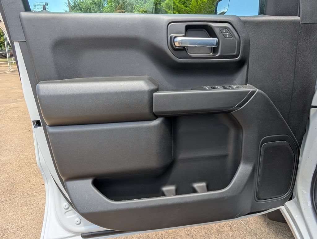 New 2026 Chevrolet Silverado 1500 Custom w/ LPO, Dark Essentials Package RWD image 12