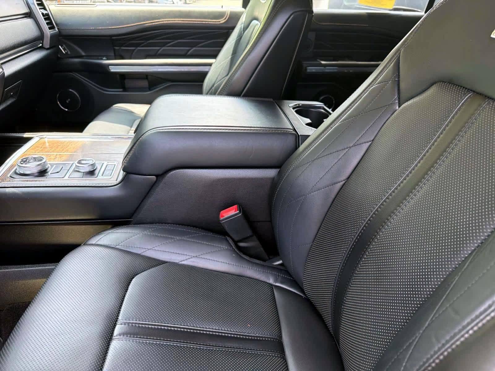 Used 2020 Ford Expedition Platinum AWD/4WD image 19