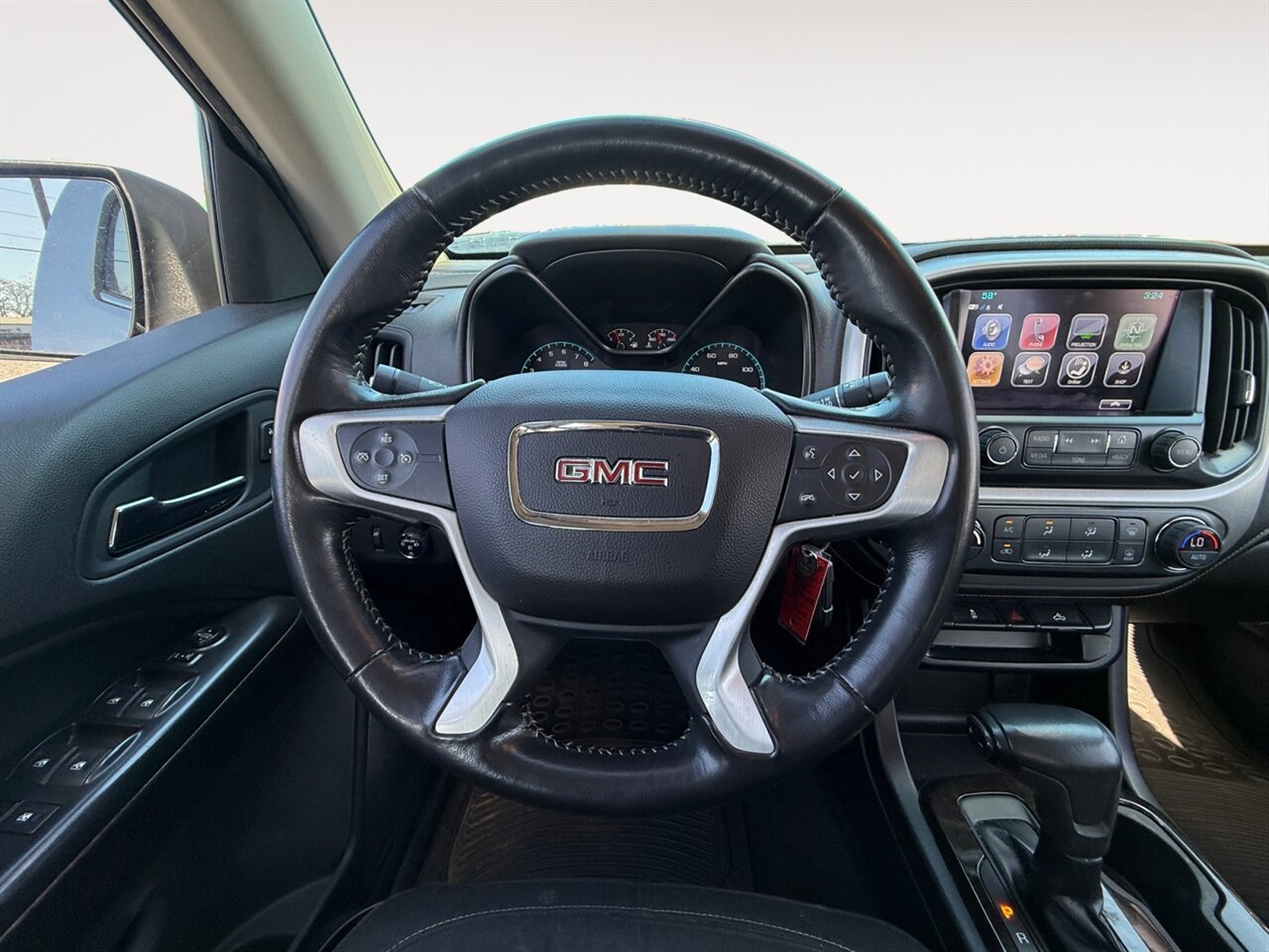 Used 2017 GMC Canyon SLE w/ SLE Convenience Package image 13