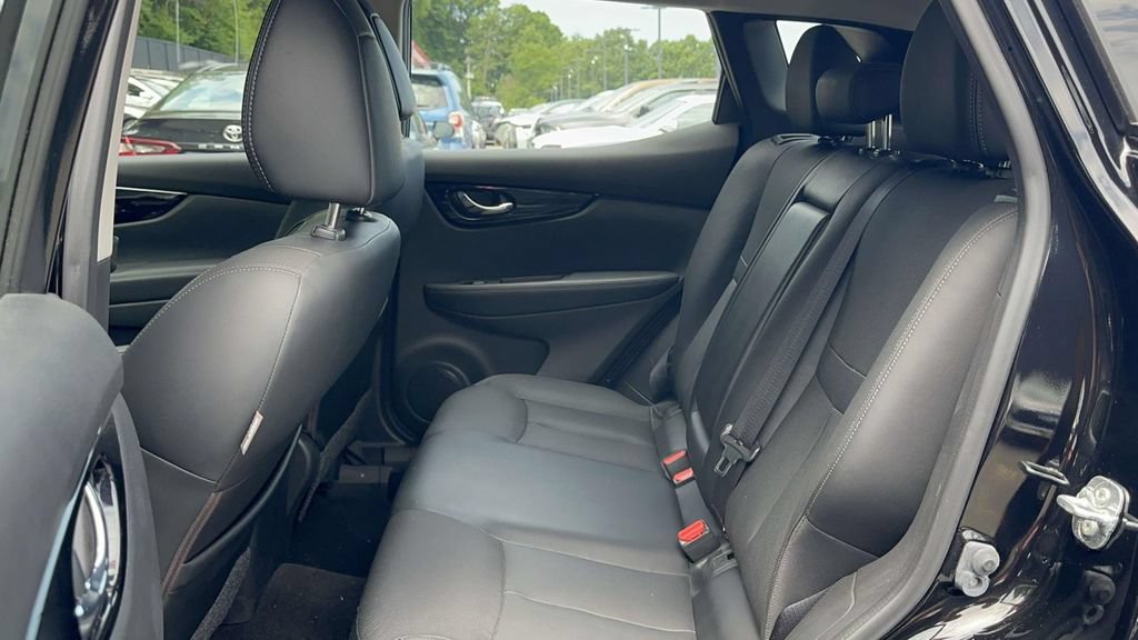 Used 2018 Nissan Rogue Sport SL w/ SL Premium Package AWD/4WD image 13