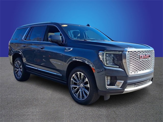 Used 2021 GMC Yukon Denali w/ Denali Premium Package image 3