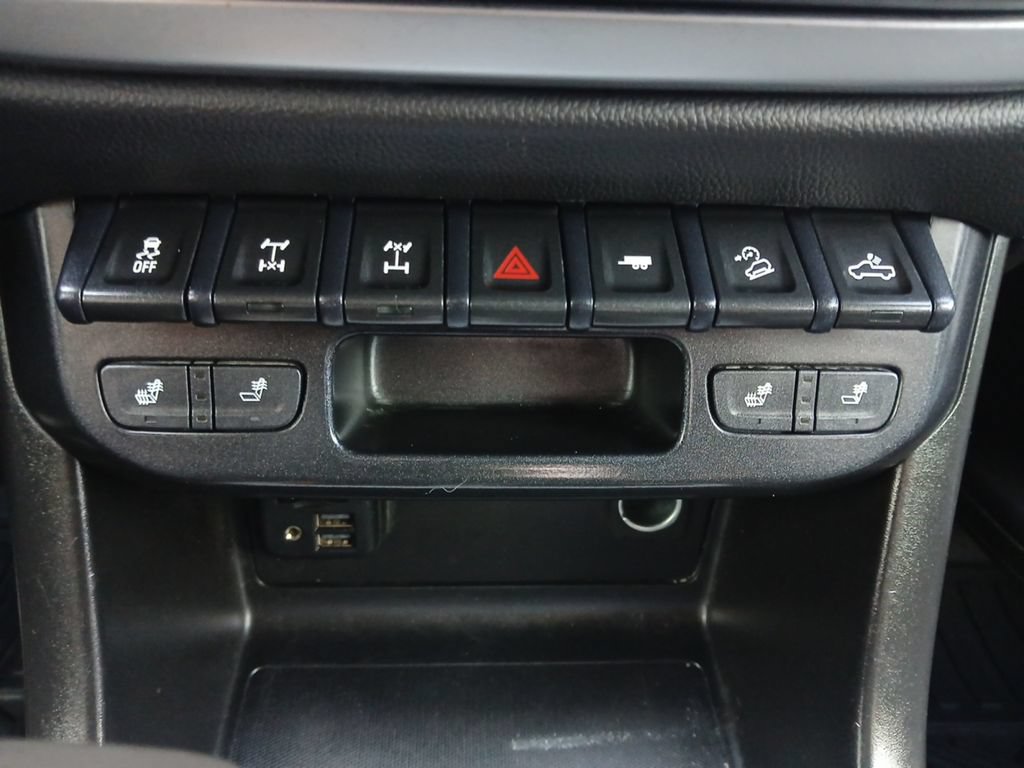 Used 2019 Chevrolet Colorado ZR2 AWD/4WD image 10