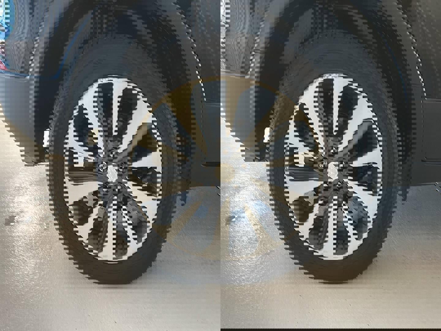 Used 2021 Buick Encore Preferred w/ Safety Package image 29