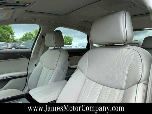 Used 2021 Audi A8 L 3.0T AWD/4WD image 13