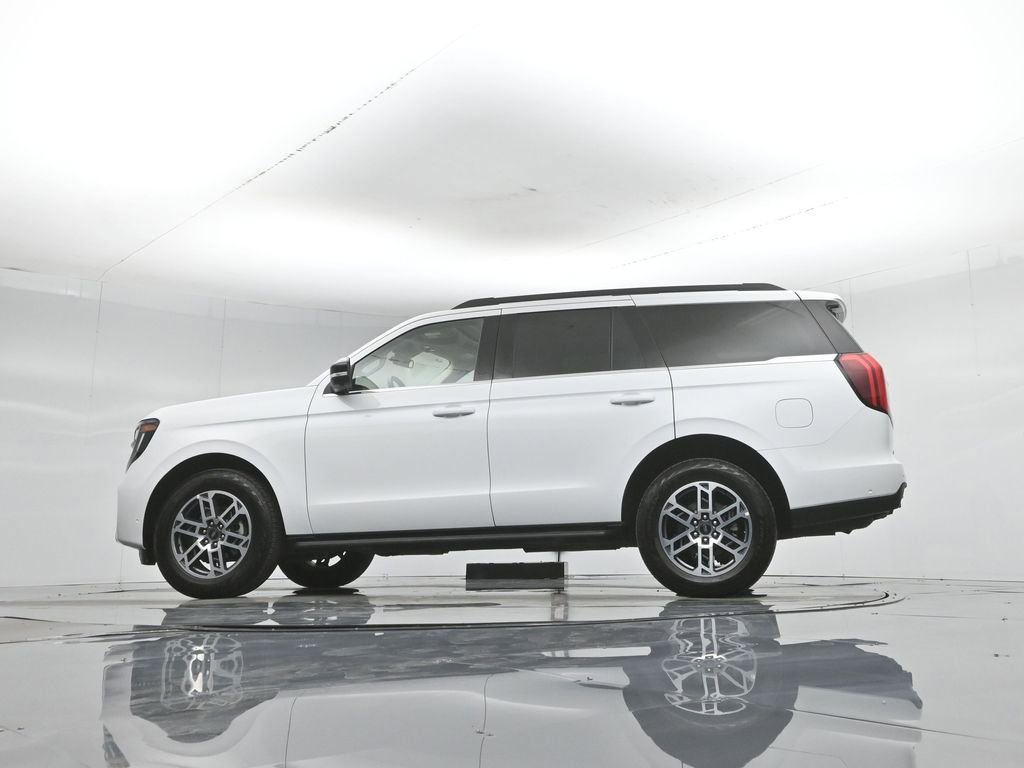 Used 2025 Ford Expedition Active AWD/4WD image 59