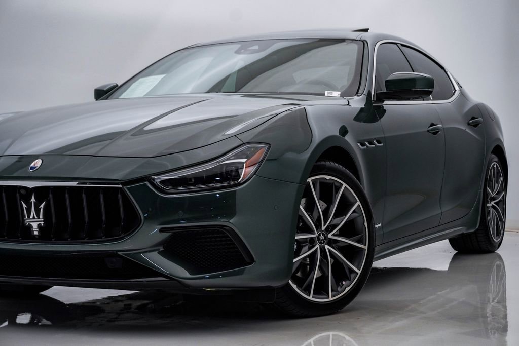 Used 2021 Maserati Ghibli S GranSport RWD image 2