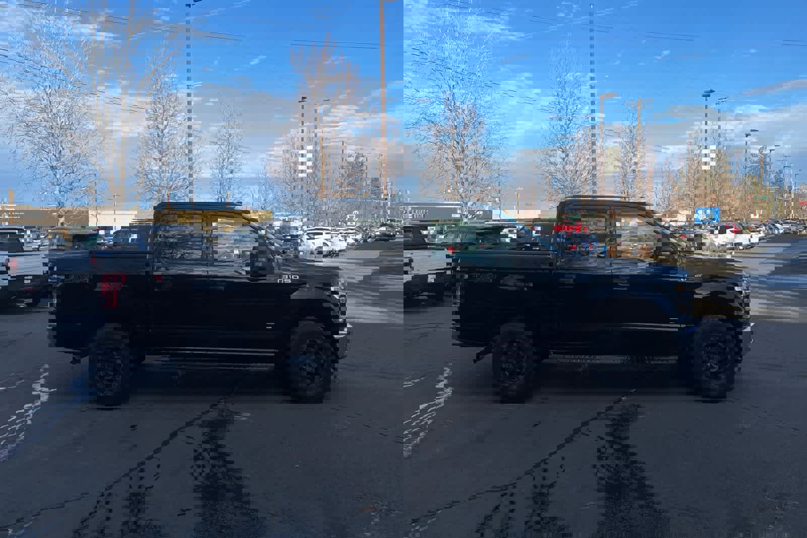 Used 2017 Ford F150 XLT w/ Trailer Tow Package image 8