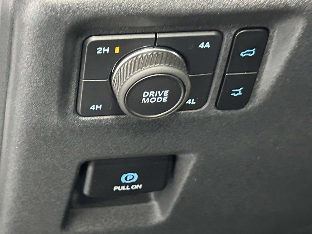 Used 2025 Ford Expedition Platinum AWD/4WD image 21