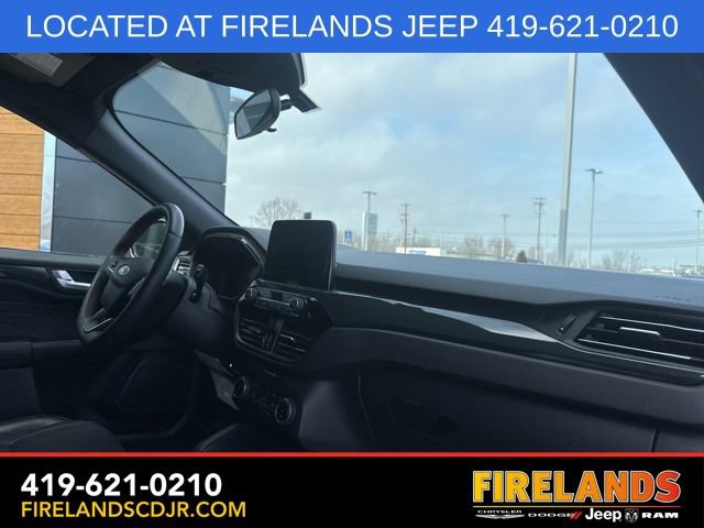 Used 2023 Ford Escape ST-Line Select image 18
