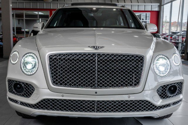 Used 2018 Bentley Bentayga image 10